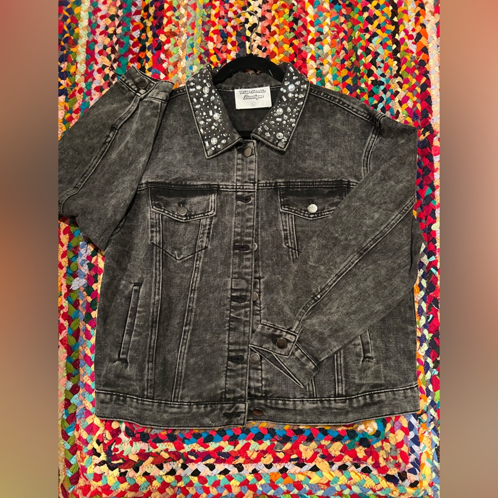 Wild Junkie Boutique. Black Denim Jacket with Studded Collar. Large